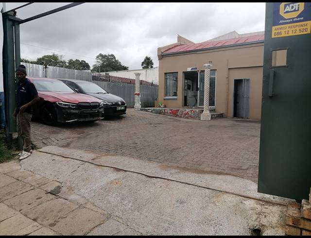 573M² BUSINESS FOR SALE IN RUSTENBURG CENTRAL